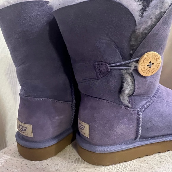 Ugg Boots Never Worn, Purple with One Button - Picture 5 of 8